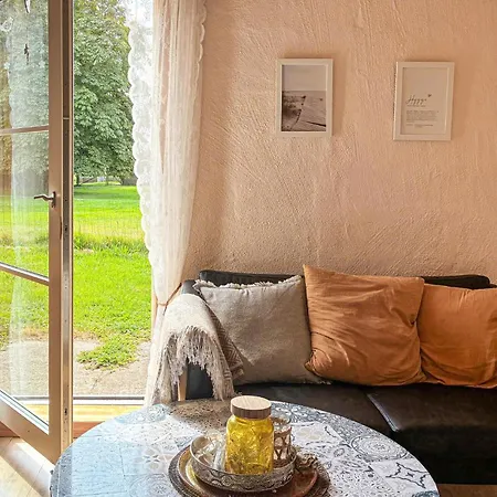 Dom wakacyjny 2 Bedroom Awesome In