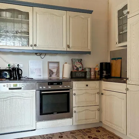 2 Bedroom Awesome In Dom wakacyjny